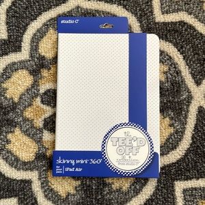 4/$15 NWT Studio C Skinny Mini 360' IPad Air Case